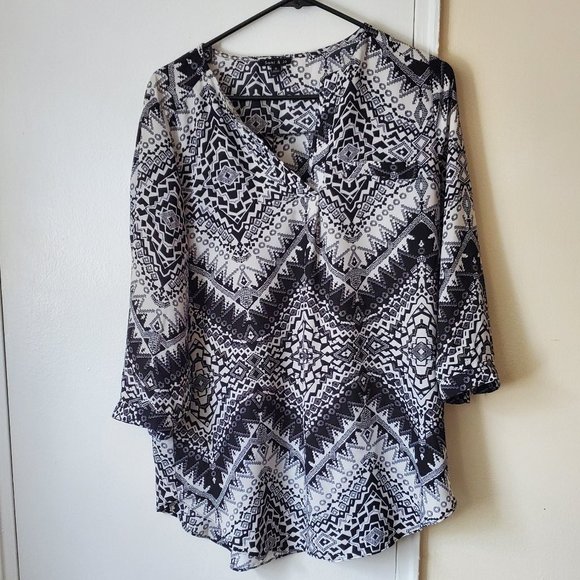 Patterned Blouse - Picture 1 of 3